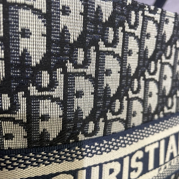 激安ブランドバッグ内部構造